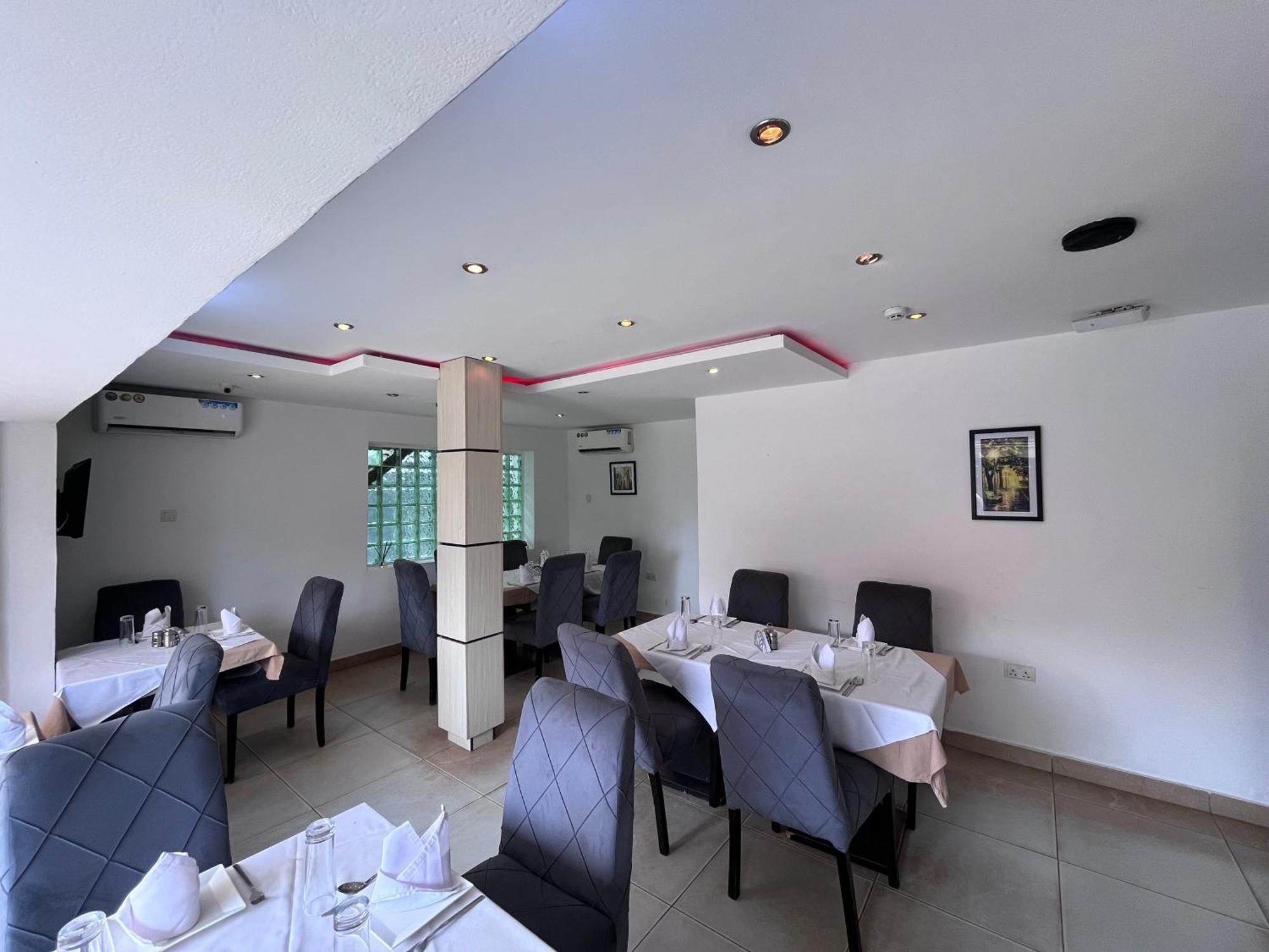 Blackwood Hotels Ikeja Exterior foto